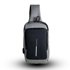 Crossbody in a modren style casual and sporty. fashionpyramid