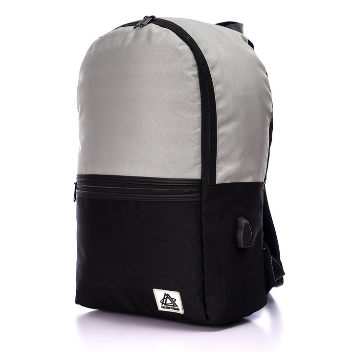 Colorful Backpack is strong, high-density material with a water-repellent treatment layer. Fashionpyramid
