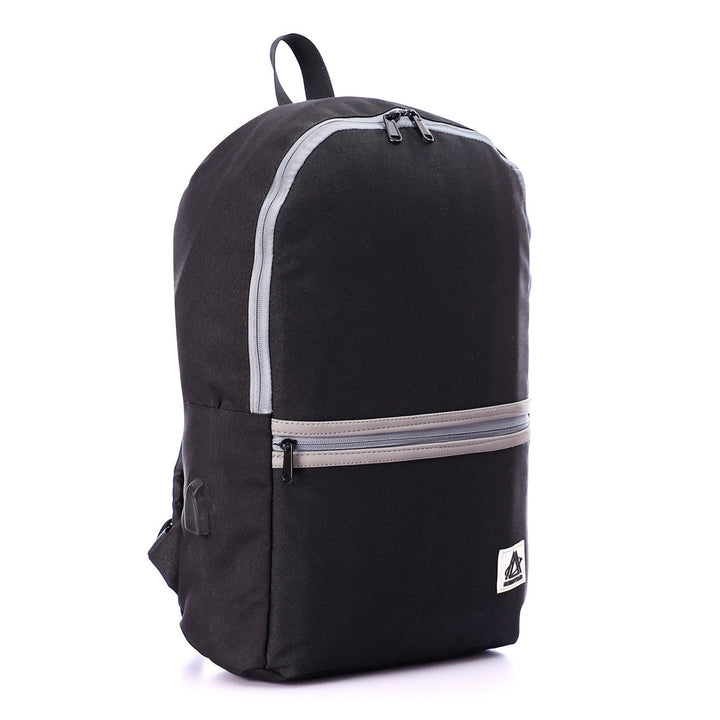 Colorful Backpack With modern colors suitable to any outfit. Fashionpyramid