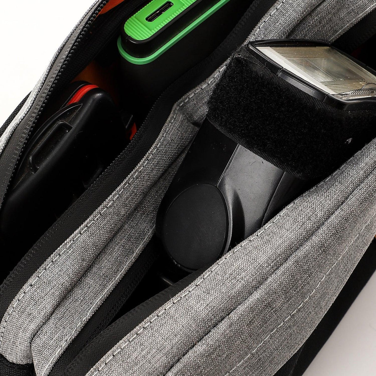 Pyramidkit  organize your small contents inside one bag. Fashionpyramid