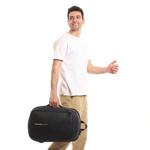 Simply connect your device to the USB port and you can charge it without having to take it out of the backpack. Fashionpyramid