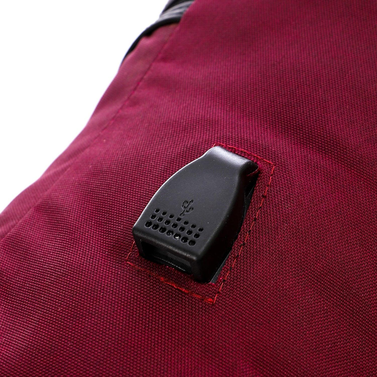 شنطة الظهر colorful مع مخرج usb لشحن الموبايل -سوستة اسود - اللون عنابى - Fashionpyramid