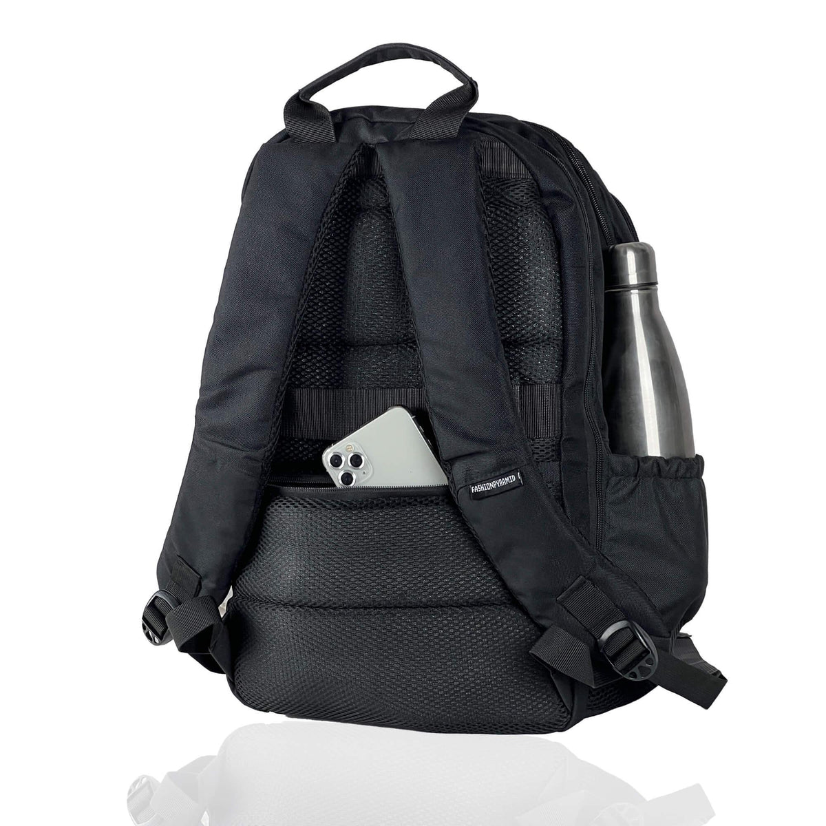 Compression straps are used to reduce the bulk of your pack and keep your gear secure while you are on the move.