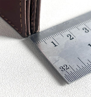 The wallet is slim enough to fit comfortably in your pocket .Fashionpyramid