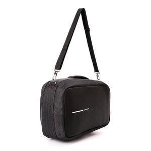 Business Backpack helps you wear the bag on your shouldder to move easily. Fashionpyramid