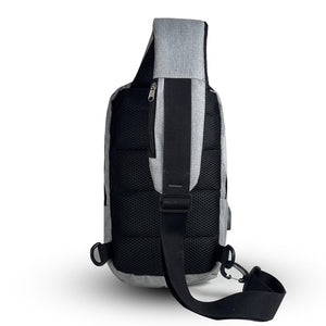 Crossbody made from one shoulder to the opposite hip. fashionpyramid